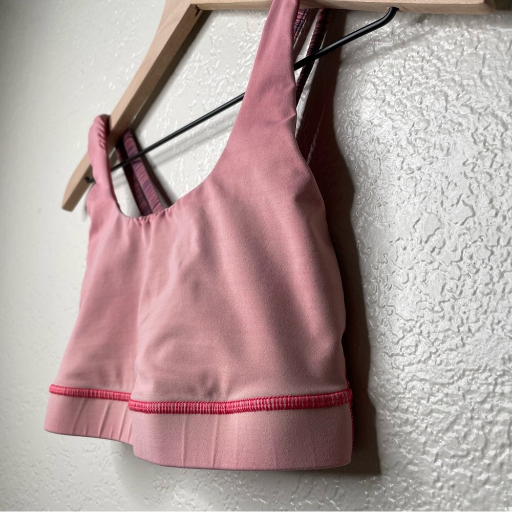 Lululemon Energy Bra Strappy Cross-Strap Sports Bra Size 6 - Picture 6 of 14